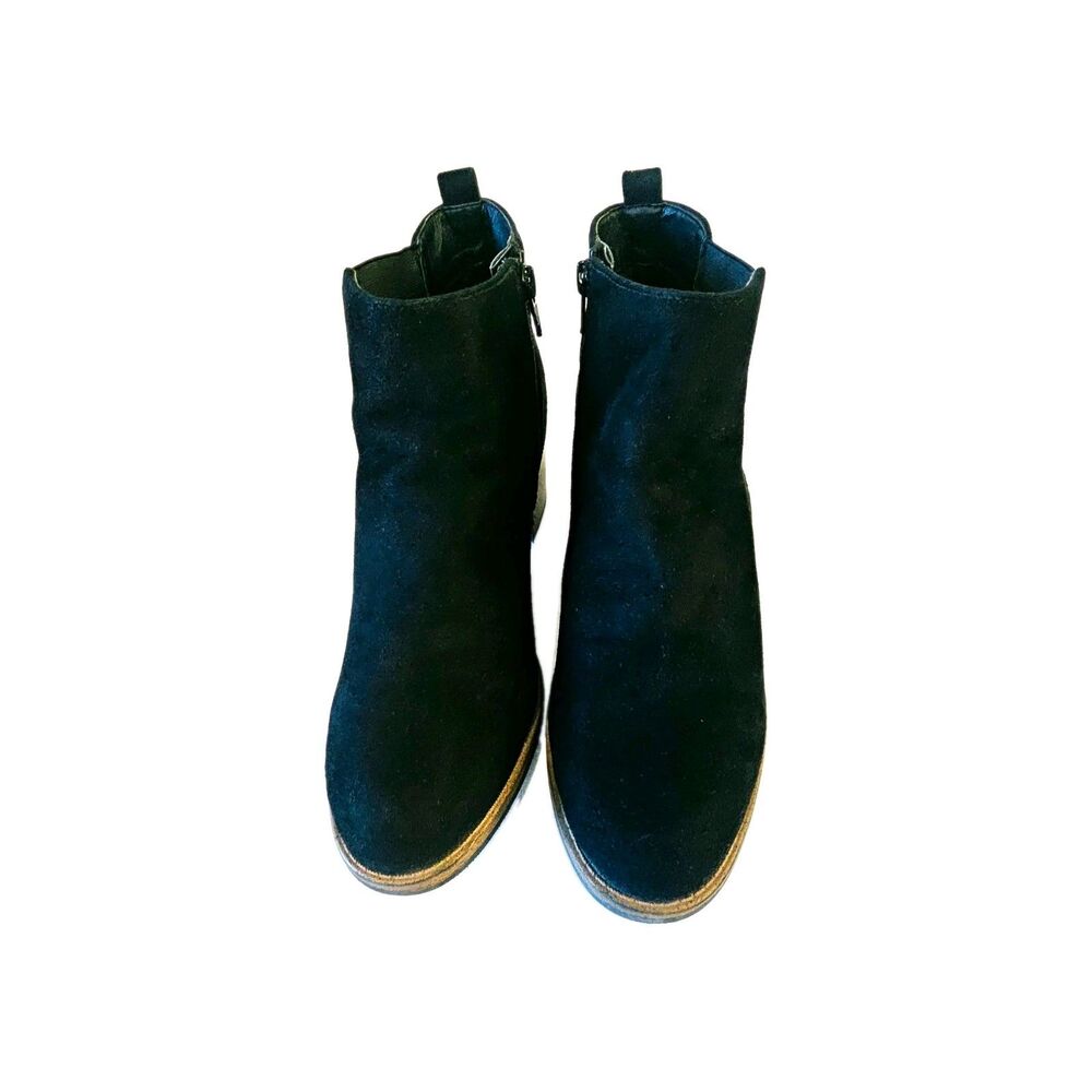 White Mountain Black Suede Chelsea Ankle Bootie Zip Pull Tab Round Toe 7.5M